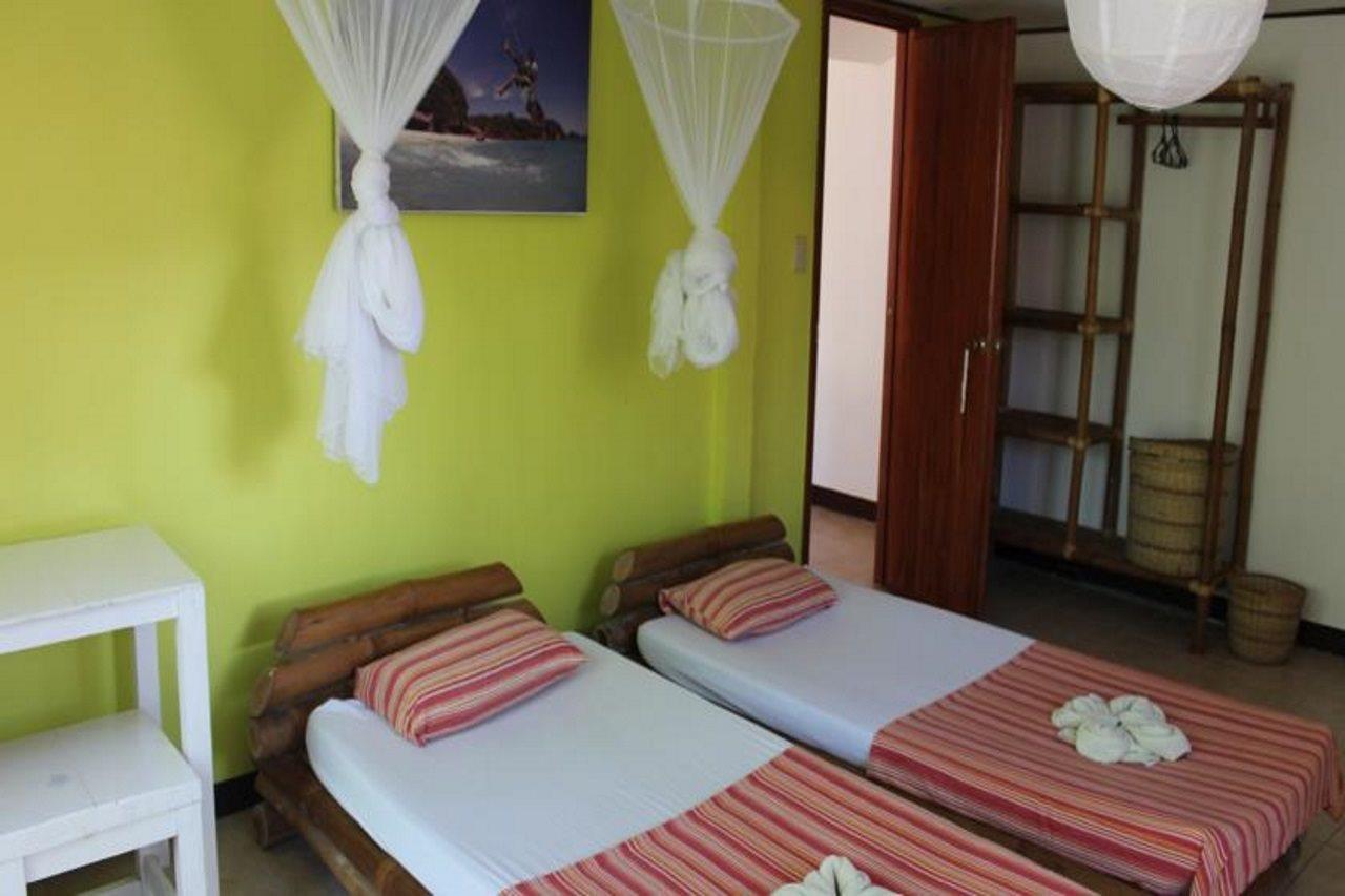 Surfers Home Boracay Balabag  Buitenkant foto