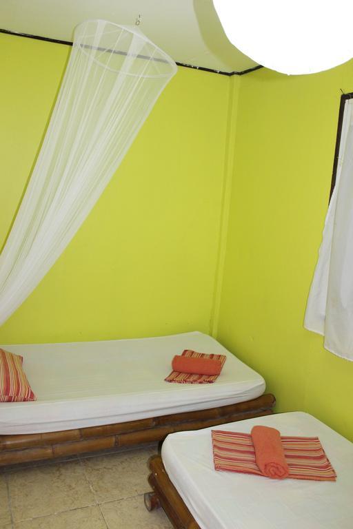 Surfers Home Boracay Balabag  Buitenkant foto