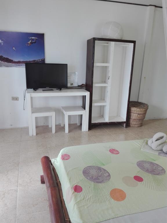 Surfers Home Boracay Balabag  Buitenkant foto